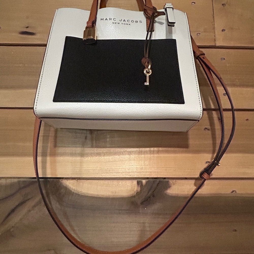 Marc Jacobs Crossbody Bag White and Black with Leather Strap